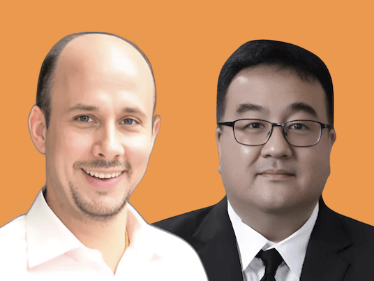 Iker Aboitiz (left) with Victor Limlingan