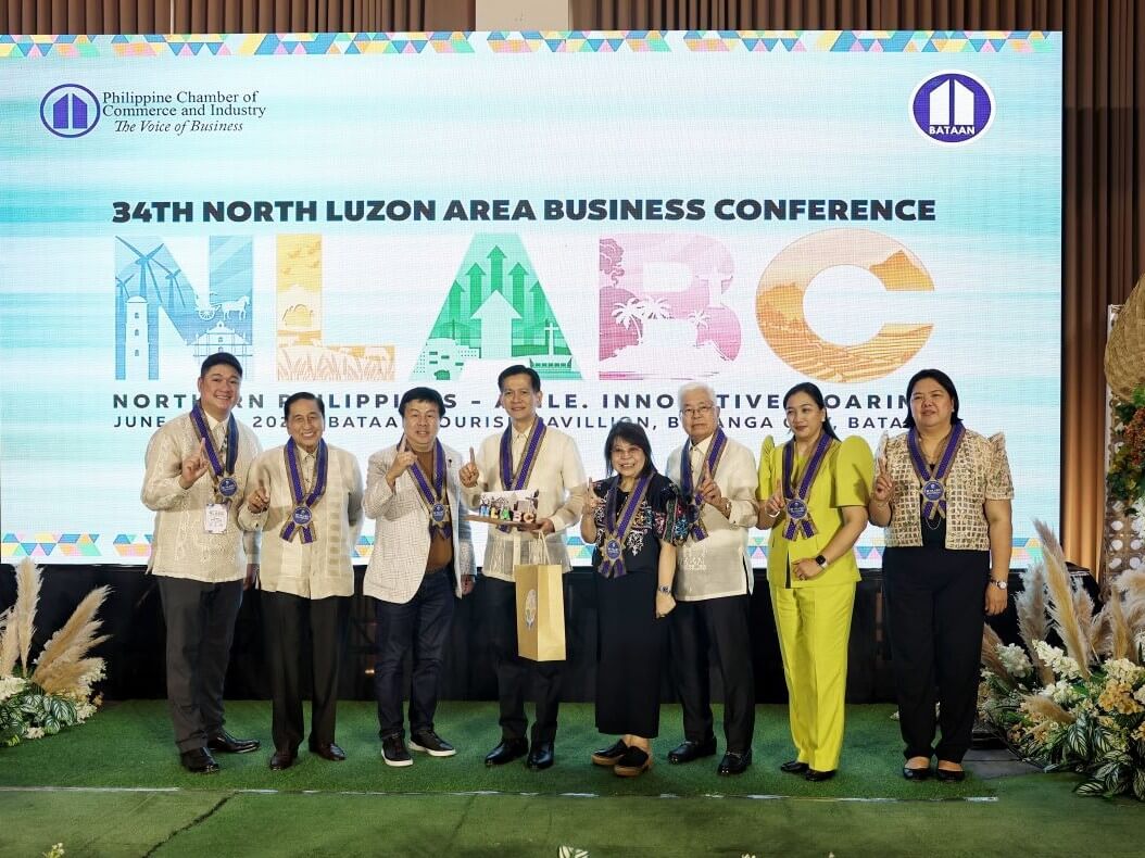 (From left): PCCI-Bataan president Bryan Joseph Banzon, PCCI chair emeritus and ECOP and Philexport president Sergio Ortiz Luis Jr., Converge CEO Dennis Anthony Uy, Bataan Governor Jose Enrique “Joet” Garcia, PCCI vice president for regional affairs and membership Bing Sibal-Limjoco, PCCI director for environment and climate change, education and corporate governance Edgardo Lacson, PCCI-North Luzon area vice president Atty. Maria Amalia Tiglao-Cayanan, and PCCI-Region III regional governor Cristina Tuzon./ Contributed photo