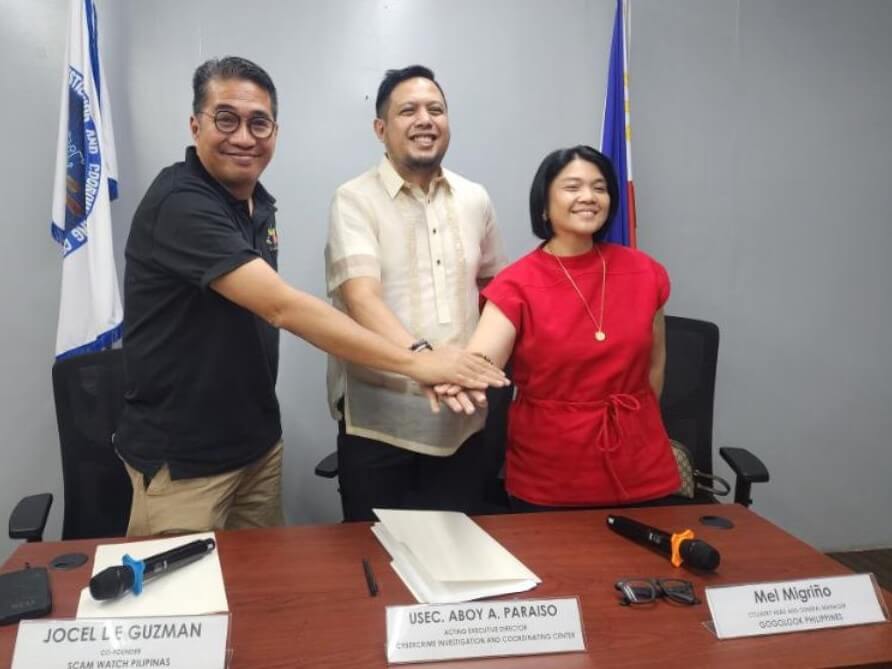 De Guzman, Paraiso, and Migrino during the press briefing aimed at curbing holiday online scams./Contributed photo