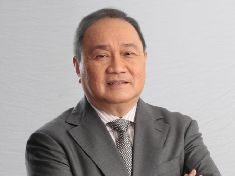 Manuel V. Pangilinan Metro Pacific Tollways chair, CEO 