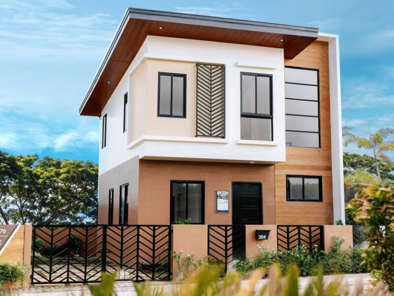  PHirst to present Carlos Yulo with a single attached home at PHirst Editions Batulao in Nasugbu, Batangas. (Photo courtesy of Century Properties) 