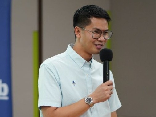 Ruben Lanot, sales coach“Frontline retail staff are the living, breathing representation of a business, and its success greatly depends on their ability to connect with customers.” 