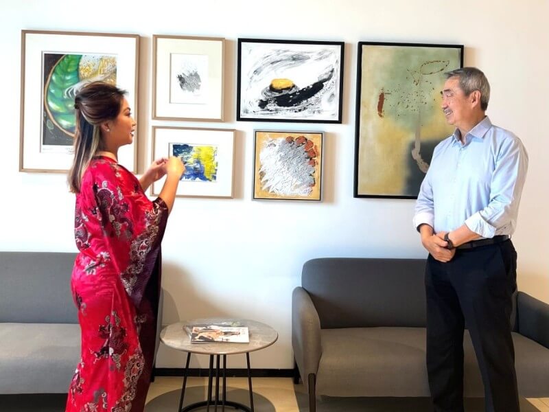 SM Prime Holdings executive committee chair and billionaire Hans T. Sy recently hosted renowned Filipino artist Anna Vergel RS at the SM Prime corporate headquarters./ Contributed photo