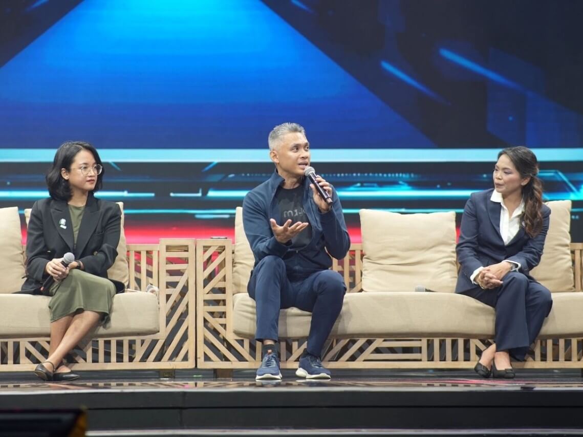 Maya Bank president and CEO Angelo Madrid (center) along with Tala director for external affairs Atty. Arianne Ferrer (left) and G-Xchange chief operating officer Barbie Dapul speaking at the ASEAN Tech Summit Manila 2026.| Contributed photo