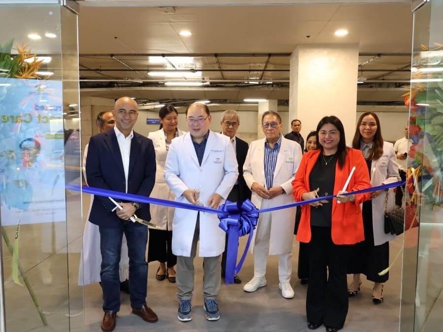 (From left Jose Joval Pantangco Jr., president of Asian Eye Institute; Dr. Robert Ang, senior consultant and head of cornea and refractive surgery services at Asian Eye Institute, and Quezon City Councilor Doray Delarmente lead the ribbon-cutting ceremony for the newly expanded TriNoma branch. | Contributed photo