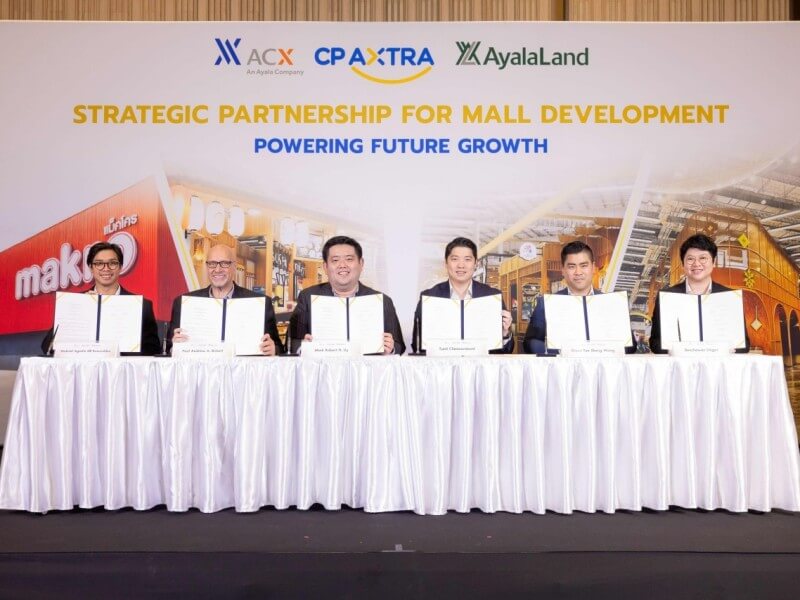 ACX Holdings Corporation business development manager Gabriel Romualdez; AyalaLand Malls, Inc. chief operating officer Paul Andrew Birkett; Ayala Corporation group head of corporate strategy and business development Mark Robert H. Uy; CP AXTRA Public Company Limited group chief executive officer for wholesale business Tanit Chearavanont; Makro International deputy CEO Shaun Tze Sheng Wong; and chief mall officer for mall and property Benchawan Ongsri./Photo from Ayala&nbsp;