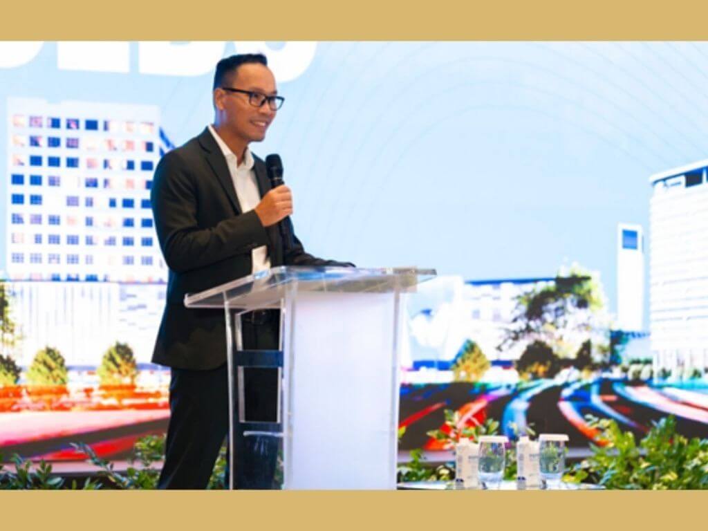 Jay Teodoro, Head of VisMin Estates for Ayala Land Estates, shares the vision for the &ldquo;Next Wave&rdquo; of growth centers during a recent Sales Summit with brokers and sellers. | Contributed photo