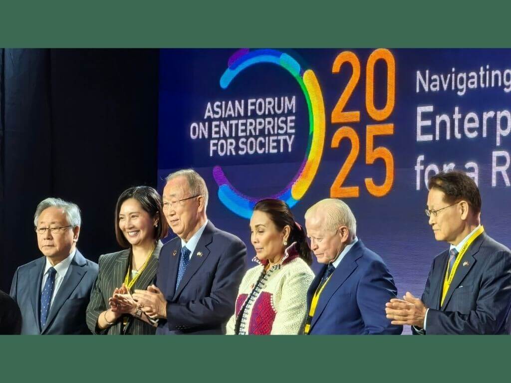 From left: Kim Sook, former ambassador and permanent representative of the Republic of Korea to the UN, advisor to Ban Ki-moon; Dr. Jikyeong Kang, president and dean of the AIM; Ban Ki-moon, former UN secretary general; Sen. Loren Legarda; Ambassador Jose L. Cuisia Jr., chief of the Advisory Board of the AIM Ramon V. del Rosario Sr. Center on Enterprise  for Society; Kim Bong-hyun, former ambassador of the Republic of Korea to Australia, former president of Jeju Peace Institute, and advisor to Ban Ki-moon | Photo by Vanessa Hidalgo