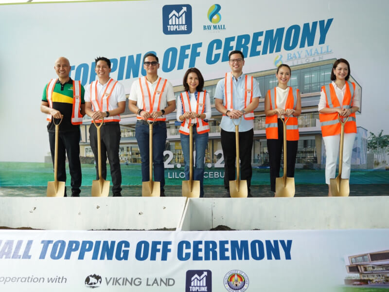 From left: Allan Bisnar, Visayas Lending Group head, Landbank; Liloan Mayor Aljew Fernando Frasco; Vincent Franco “Duke” Frasco, 5th District Representative of Cebu; Tourism Secretary Christina Garcia Frasco; Eugene Erik Lim, president and CEO; Brigitte Carmel Lim, SVP and COO, and Atty. Constance Marie Lim, first vice president and CFO../Photo from Viking Land
