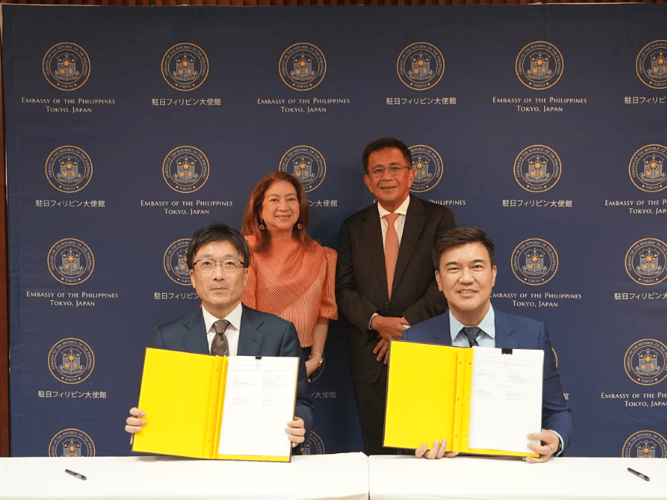 Japan Bank for International Cooperation managing executive officer and global head of infrastructure and environment finance Hiroki Sekine (front left) and Bases Conversion and Development Authority (BCDA) President and Joshua M. Bingcang (front right) signed a memorandum of understanding for the development and promotion of green projects in BCDA-managed economic zones. Philippine Ambassador to Japan Mylene De Joya Garcia-Albano and Government Corporate Counsel Solomon M. Hermosura witnessed the signing. |Contributed photo 