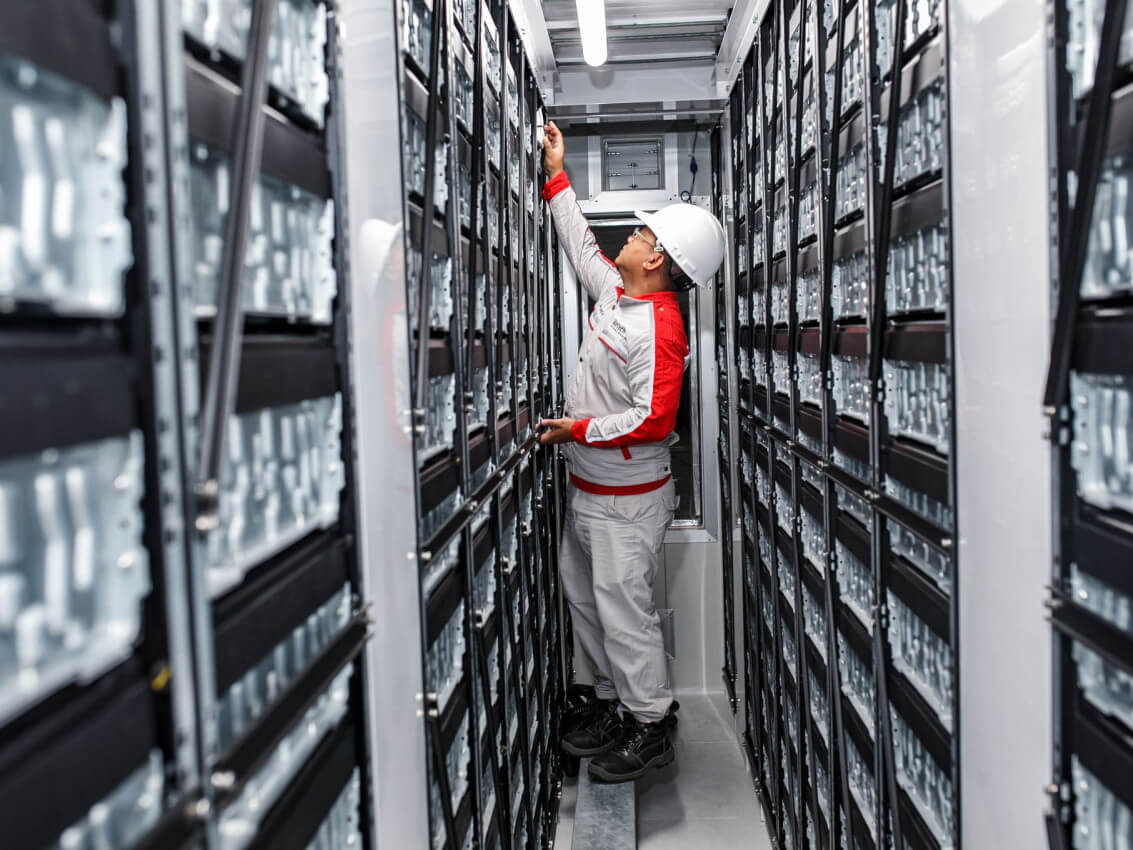 A BESS technician in Masinloc, Zambales performs comprehensive maintenance on facilities and equipment to ensure efficient operations. (Contributed photo)
