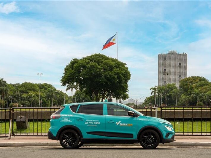 Cruising the streets of Metro Manila. Green GSM’s VinFast-powered taxis provide a modern and eco-friendly commuting option. | Contributed photo