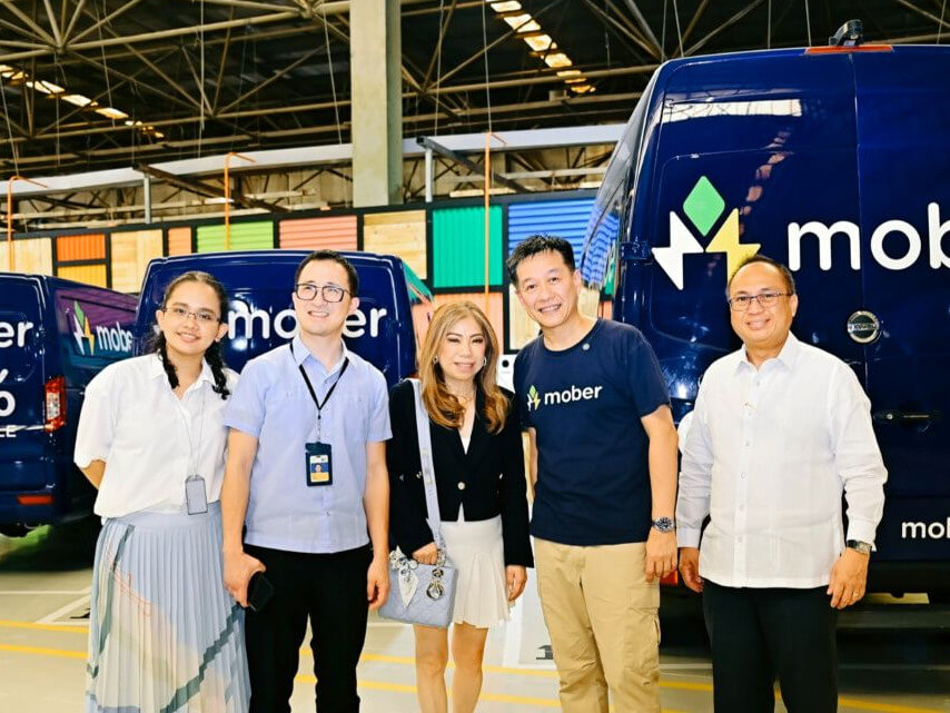 Mober Central Charge. In photo (from left) Ann Claryn Yap, BDO’s manager of commercial banking Metro Manila North A2; Jeffrey Ang, BDO first vice president and unit head of commercial banking Metro Manila North A2; Jeanette Javellana, BDO EVP and head of commercial banking for Metro Manila and Luzon; Dennis Ng, CEO of Mober, and Charles M. Rodriguez, BDO EVP and head of institutional banking group./ Photo from BDO