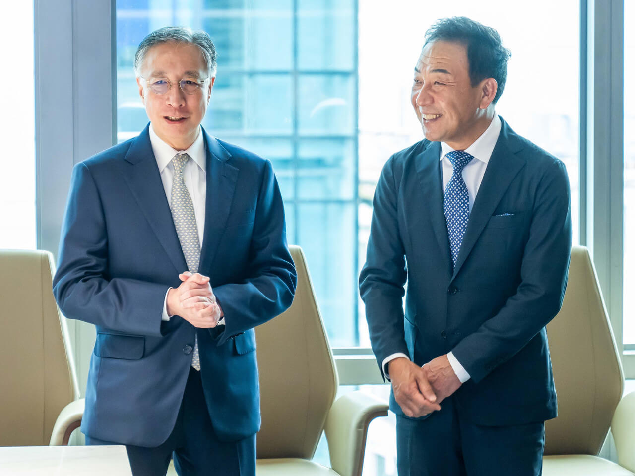 Minoru Yagi, president of Shizuoka Bank Ltd, and Nestor V. Tan, president and CEO of BDO Unibank Inc./ Photo from BDO