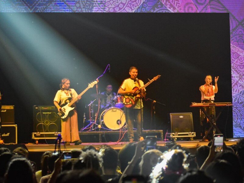 Kily&aacute;b performs an energetic live set, blending modern pop with indigenous Bicol sounds as they bring Naga City&rsquo;s cultural narrative to the stage. | Contributed photo