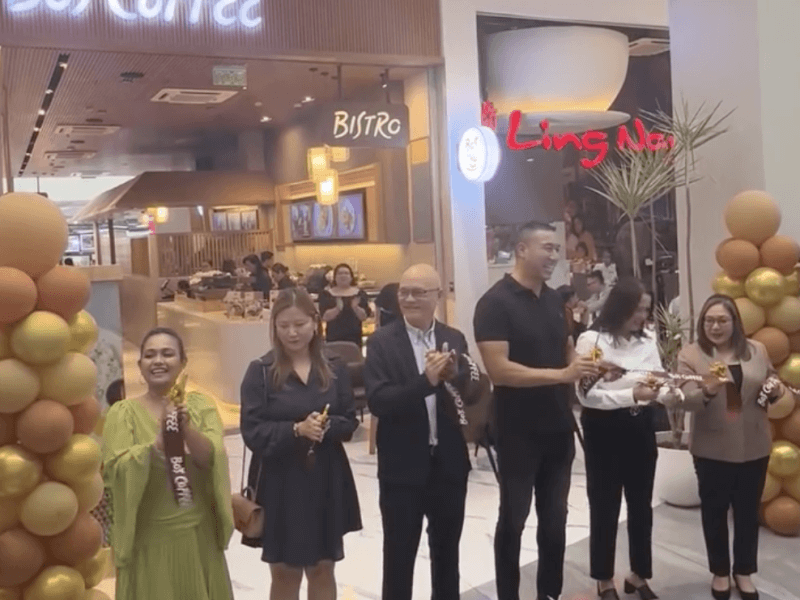 Bo&rsquo;s Coffee founder and CEO Steve Benitez (center right) with San Juan City Mayor Francisco Javier "Francis" M. Zamora during the opening of the brand&rsquo;s first full-service restaurant concept at Greenhills Mall in July 2025./Photo by Miguel R. Camus&nbsp;