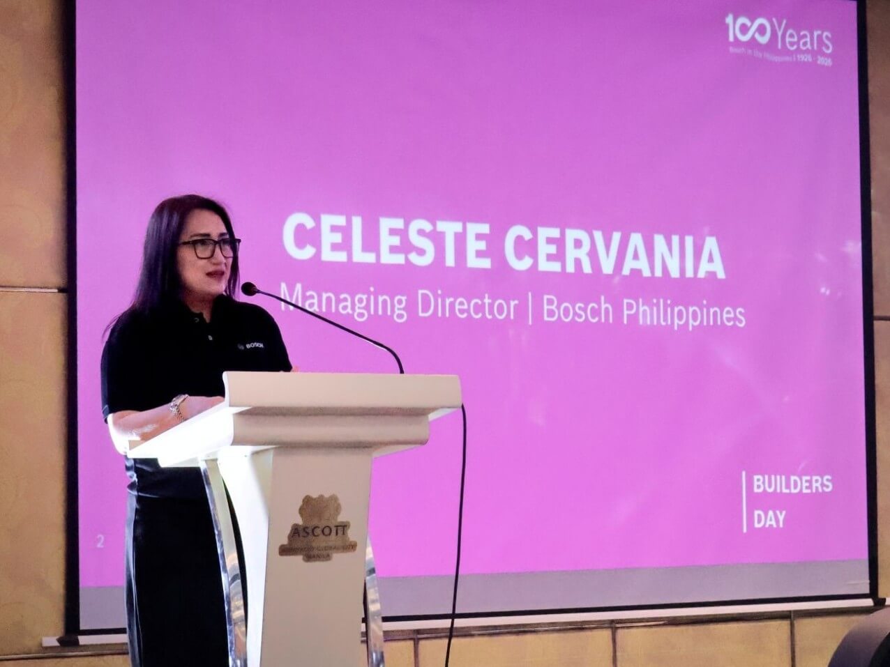 Celeste Cervania, managing director of Bosch Philippines, opens Bosch Builders Day Manila, welcomingrepresentatives from property development, construction, facilities management and related industries.