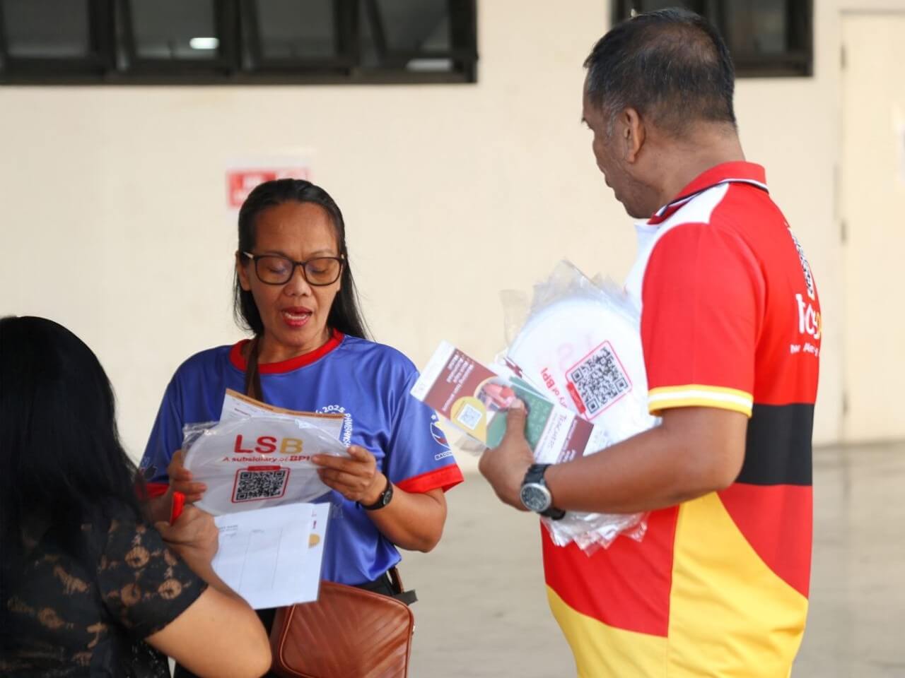 LSB representatives interact with teachers during the Palarong Pambansa 2025, highlighting the bank&rsquo;s continued support for educators through financial services. | Contributed photo