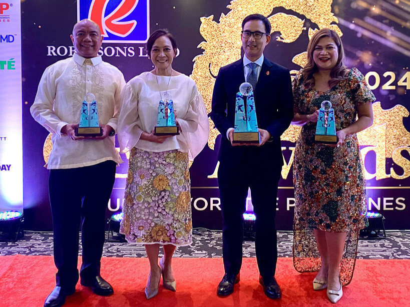 The BPI Team (from L: Dan Erwin Nabayo, head of safety and disaster management; Gina Eala, chief human resources officer; Eric Luchangco, CFO and chiefsustainability officer; and Jo Ann Eala, head of sustainability office.