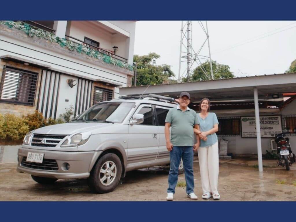 Rolando and Maylen Manalo, who started by selling fruits and later grew their real estate business with support from Asialink&rsquo;s Sangla OR/CR Loan. &nbsp;| Contributed photo