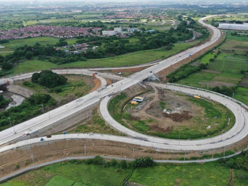 An operating section of the Cavite-Laguna Expressway, which is nearing full completion almost a decade after construction began./Photo ​from MPTC&nbsp;
