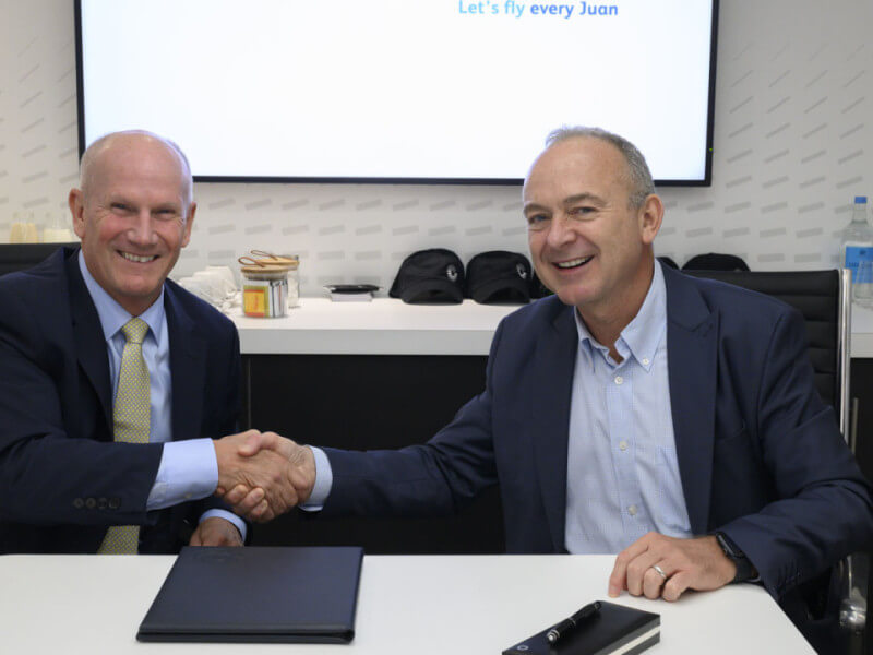 &nbsp;From left:Rick Deurloo, president of Commercial Engines at Pratt & Whitney and Mike Sz&uuml;cs, CEO of Cebu Pacific. (Photo courtesy of Pratt & Whitney)