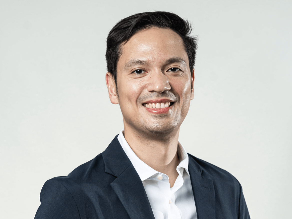 Erik Lim Top Line chair, president and CEO 