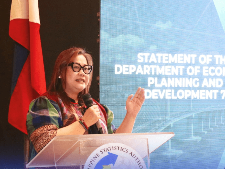 Jennifer Breta&ntilde;a, Department of Economy, Planning, and Development-Central Visayas director (DepDev-7), &nbsp;reports on how Central Visayas performed last year &nbsp;during the 2025 Economic Performance conference led by the Philippine Statistics Authority on April 23, 2026. | Photo from PSA Facebook page