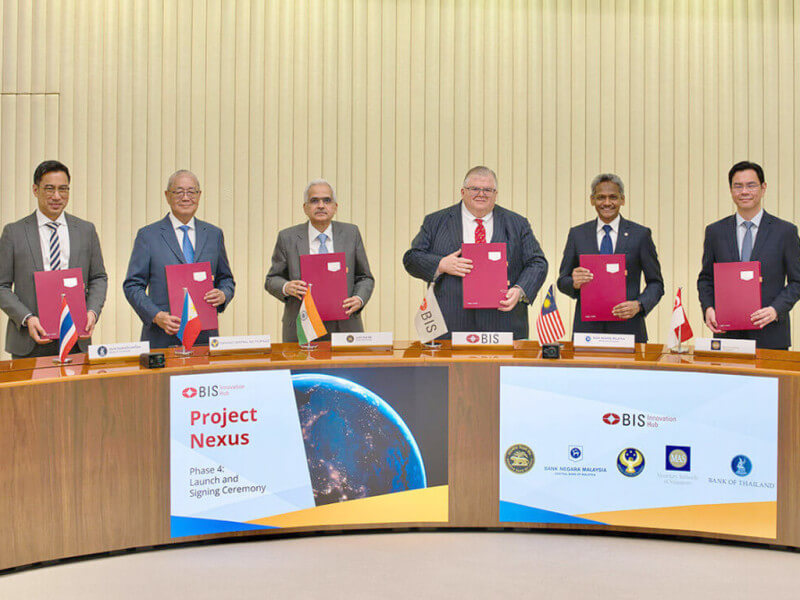 Project Nexus Phase 4 Launch and Signing Ceremony held at Basel, Switzerland on 30 June 2024. Photo shows (from left) Governor Sethaput Suthiwartnarueput of Bank of Thailand, Governor Eli M. Remolona Jr. of Bangko Sentral ng Pilipinas, Governor Shri Shaktikanta Das of Reserve Bank of India, General Manager Agustín Carstens of Bank for International Settlements, Governor Datuk Abdul Rasheed Ghaffour of Bank Negara Malaysia, and Managing Director Chia Der Jiun of Monetary Authority of Singapore