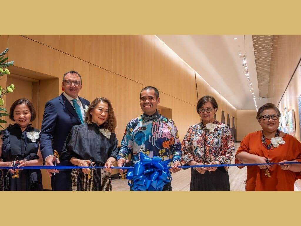Ribboncutting Ceremony marks the official opening of “Art and Wine: Return & Remember: Places & Home Exhibit.” From left: Maribel Calma (guest of honor), Rupert Hallam (Conrad Manila’s general manager), Elizabeth Sy (president of SM Hotels and Conventions Corp.),  J.A. Tan (featured artist),  Peggy Angeles (EVP of SM Hotels and Conventions Corp.), and Mona Magno-Veluz (national spokesperson of the Autism Society Philippines) | Contributed photo