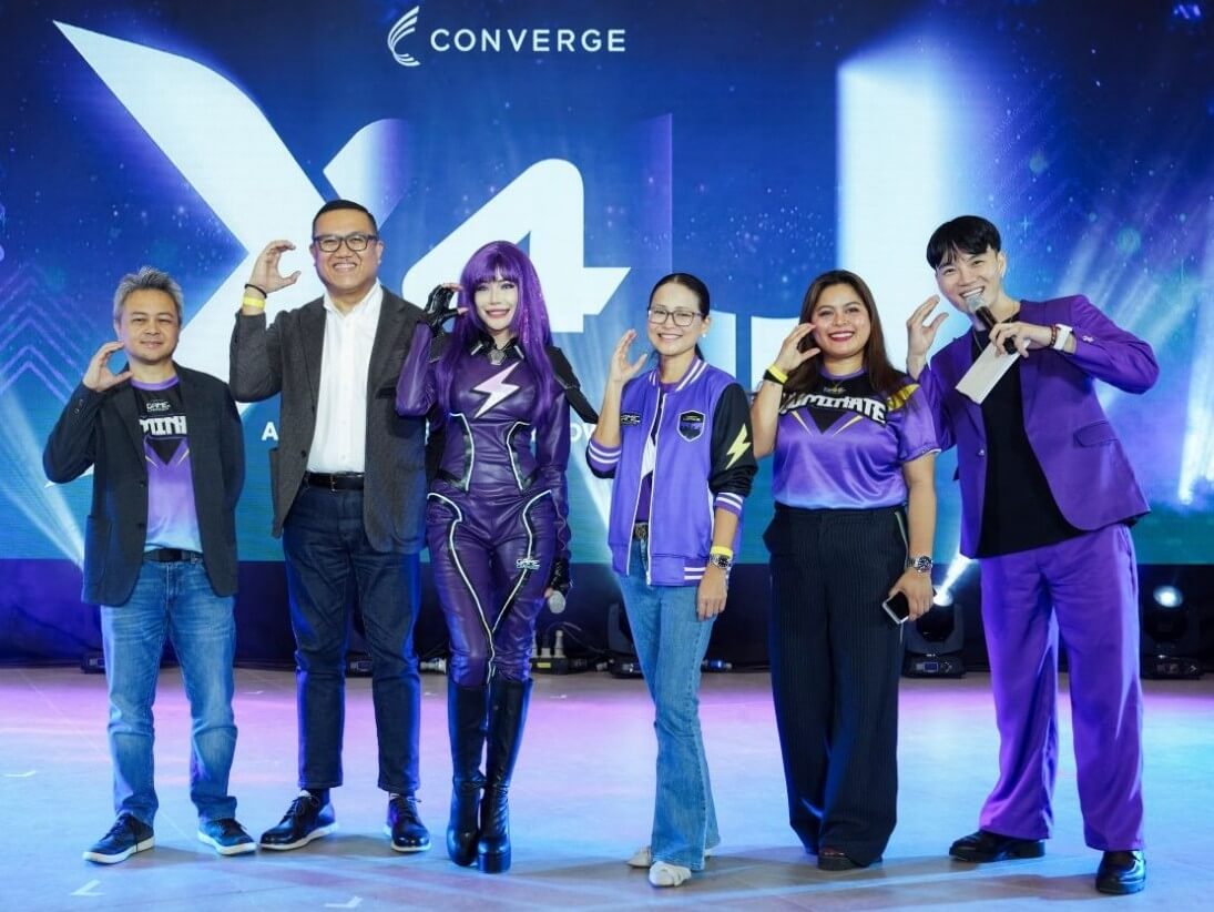 (From L) Converge senior product manager Anthony Esporlas, SVP and consumer business group head JP Aguilar, actress Myrtle Sarrosa, Converge marketing director Orange Ramirez, consumer marketing head Sandra Zira-Dingal, and host Show Suzuki pose for a photo at the X4U: Amped Up Life with the Power of X press conference. | Contributed photo