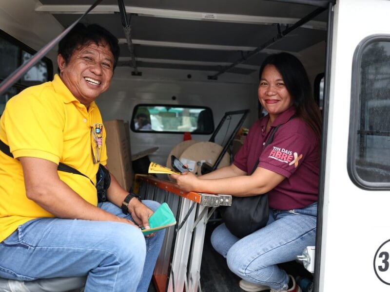 Agents Robert Borces and Maribel Mancilla | Contributed photo