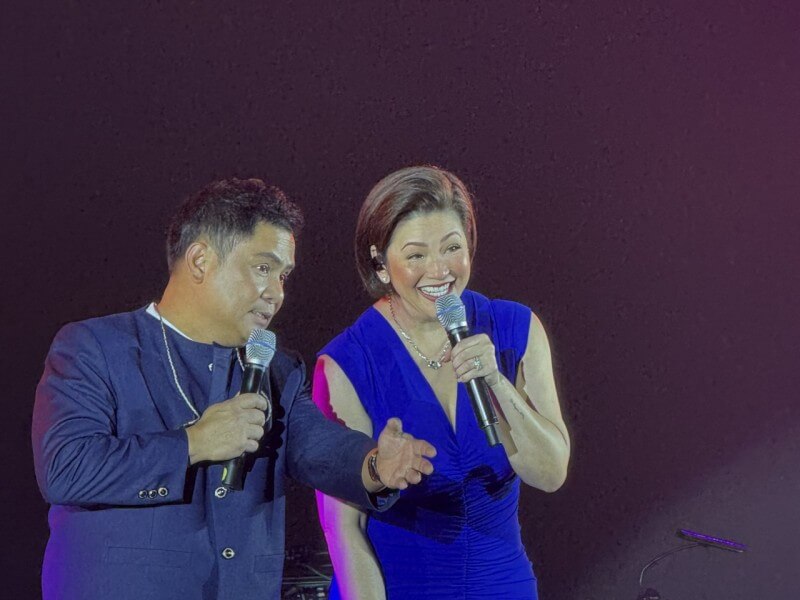Ogie Alcasid and Asia&rsquo;s Songbird Regine Velasquez take the stage at Divina Law&rsquo;s 20th anniversary celebration./Photo by Miguel R. Camus&nbsp;