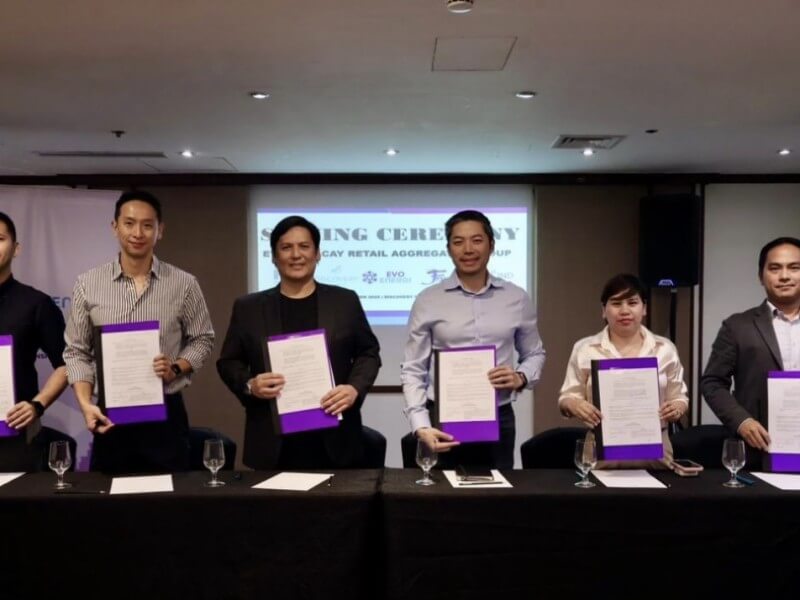 From left: Director Property Management & Engineering Services for Hospitality Innovators Inc managing Hue Hotels and Resorts Noel Dichoso and Luana & Life Style Leisure Inc Managing Director Dexter Ivan Lee; Discovery Boracay Hotel Manager Erwin Peter Lopez; EvoEnergi President Julian Lao; JenGroup Leisure Inc Representative Maria Kristine Tolentino; and The Lind Hotels Group Director of Engineering Mervin Velasco./Photo from D&L