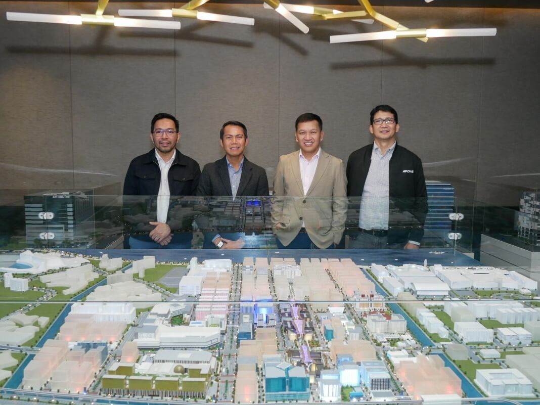 From left: Aseana City director for property management Ritche M. Reperuga, DMWAI president & CEO Delfin Angelo C. Wenceslao, Meralco first vice president and MPower head Redel M. Domingo; and Meralco senior AVP and MPower retail sales head Eddie John V. Adug. | Contributed photo