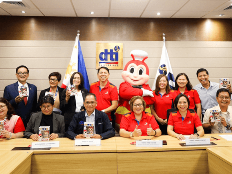  “Project 2.0: Bee Earth’s Best Friends—A Just Transition to Sustainable Lifestyles” The campaign encourages consumers to adopt eco-friendly habits by allowing them to opt out of receiving plastic utensils when ordering take-out or drive-thru meals./ Photo from DTI