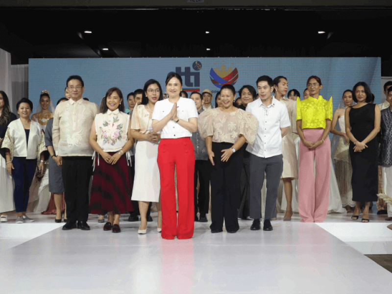 Trade and Industry Secretary Cristina Roque leads the launch of the Women’s Enterprise Fund./Photo from DTI