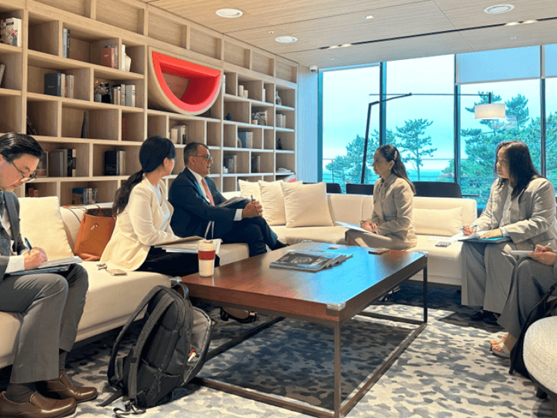 (From Left):  Asia Pacific head of trade policy and competitiveness Darry Lim; head of government affairs and public policy–Southeast Asia cluster of Google Cloud, Su Ann Lim; Google VP and global head for government affairs and public policy, Karan Bhatia; Trade Cristina A. Roque, and Philippine Trade and Investment Center in Seoul Commercial Attaché Charmaine Mignon S. Yalong./ Photo from DTI (Click on the photo to view full image)