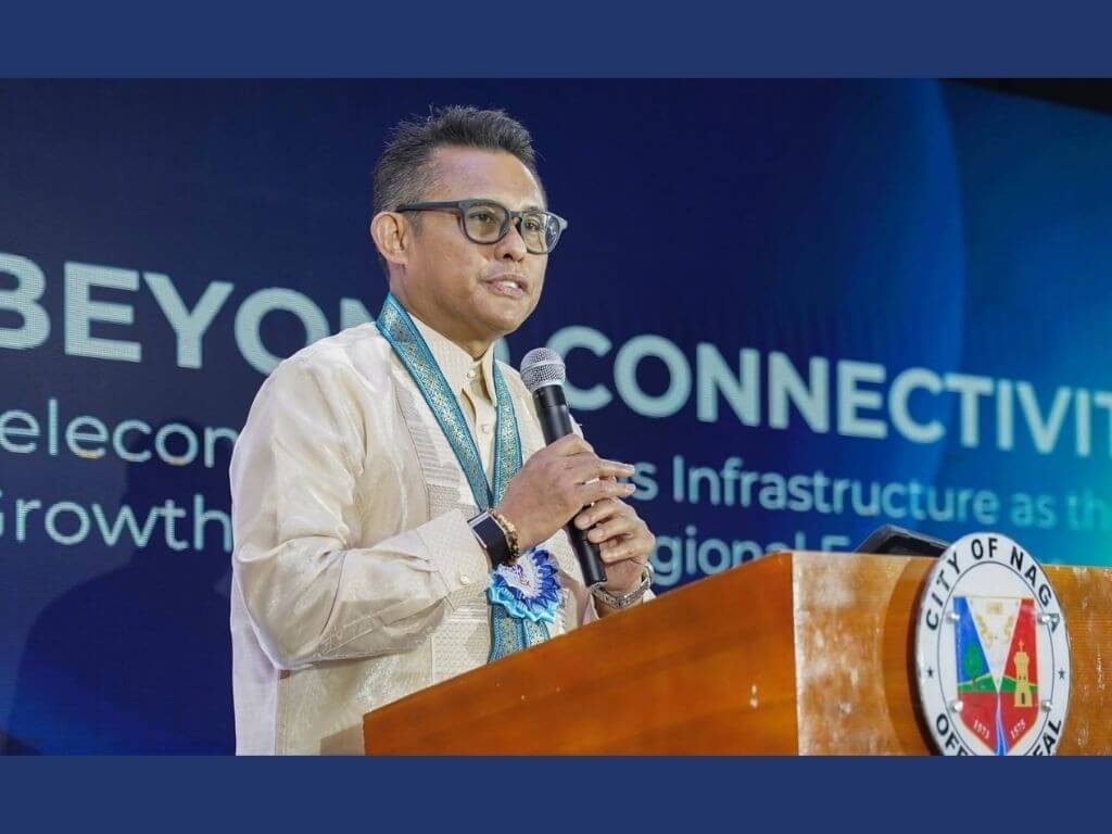 Eastern Communications chief revenue and innovation officer Edsel Paglinawan presents a thought leadership presentation entitled &ldquo;Beyond Connectivity: Telecommunications Infrastructure as the Growth Engine of Regional Economies&rdquo; at CLICKCONEX 2026. | Contributed photo