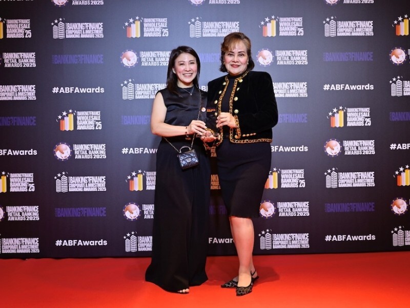 From left: Ivy Uy, EastWest Head of Branch Banking Group, and Jacqueline Fernandez, EastWest President./Photo from EastWest
