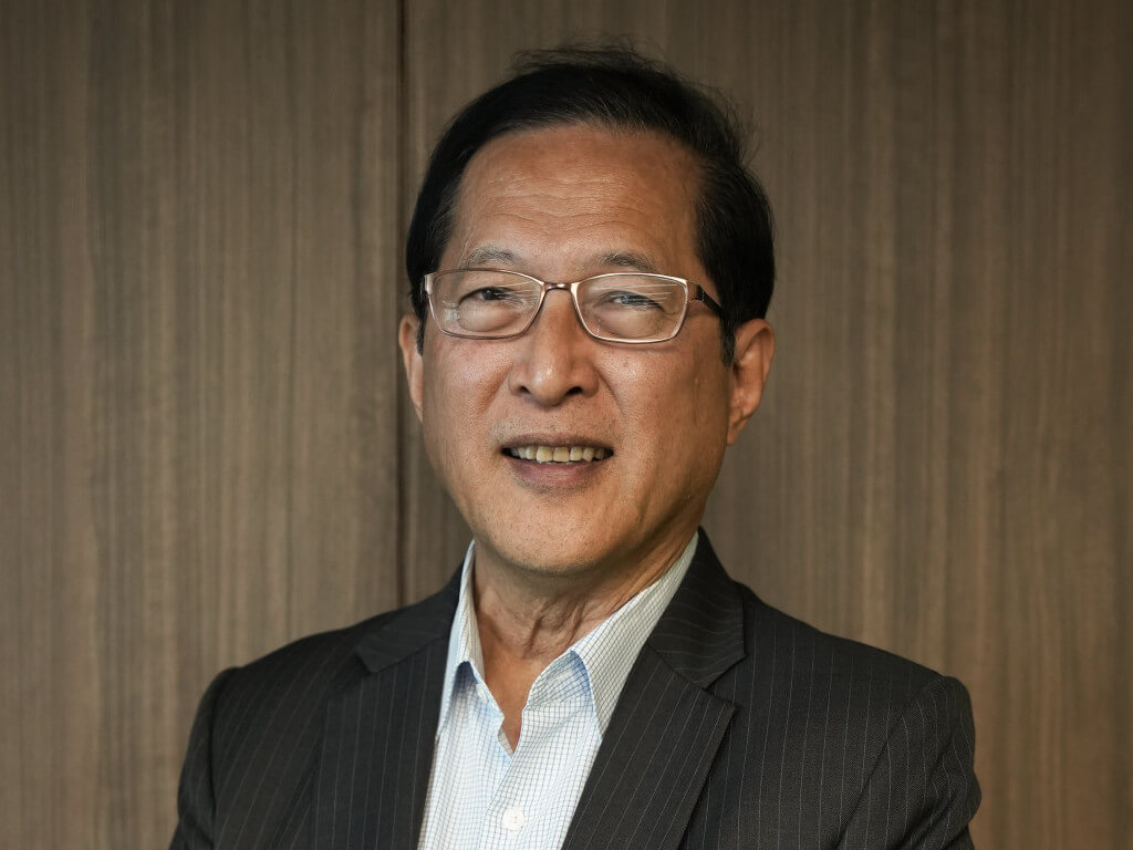 Camacho's private sector experience is extensive, having held senior positions in Credit Suisse, Deutsche Bank and Bankers Trust. He currently chairs the local unit of insurance giant Sunlife Canada. (Photo courtesy of NAC)