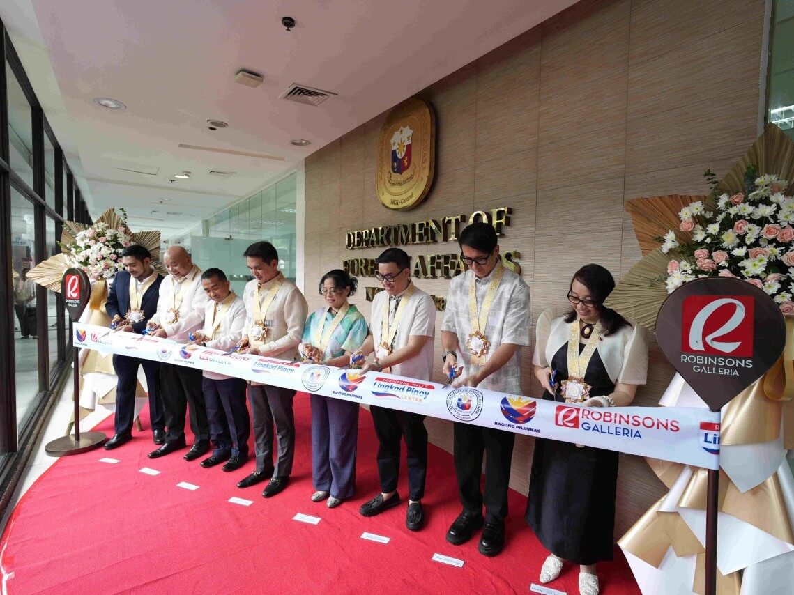 Leaders from Robinsons Land Corp. and the Department of Foreign Affairs join Quezon City officials for the launch of the DFA Consular Office at Robinsons Galleria/ Contributed photo