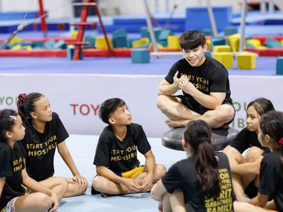  During the afternoon sessions, Carlos inspired young gymnasts by sharing valuable tips and techniques./ Photo from TMP