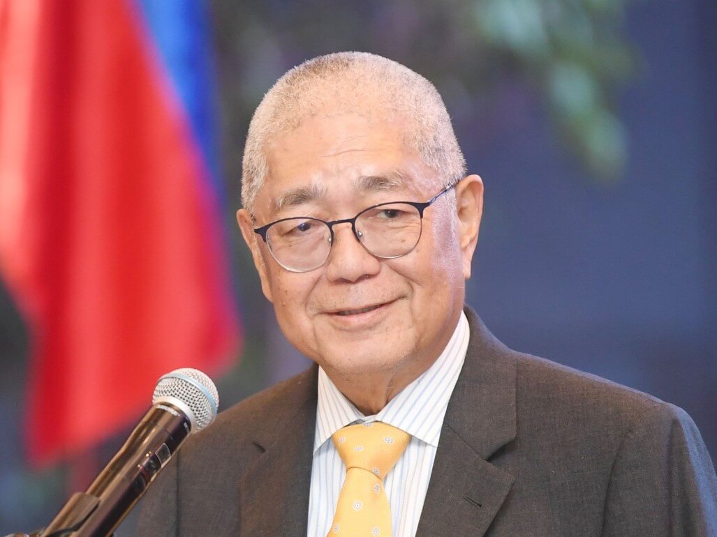 Eli Remolona Jr.The central bank chief pointed to the prevailing low inflation regime as a positive for the country.
