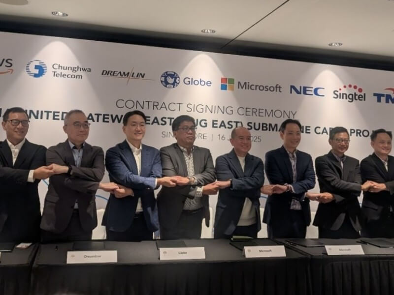 Globe joins global tech and telco companies at the Asia United Gateway (AUG) East Submarine Cable Project contract signing./Photo from Globe Telecom 