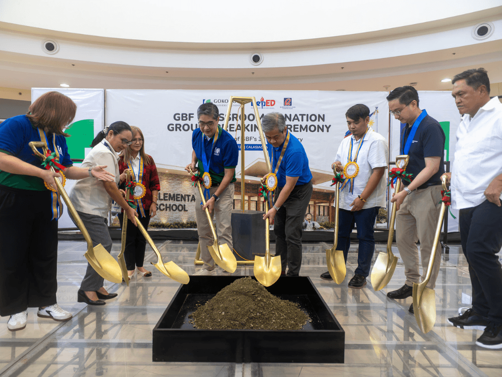L-R: GBF executive director Grace Colet; Dr. Fatima Boado, SDS Pangasinan 1; Dr. Estela Carino, DepEd Regional Director, Pangasinan, Lance Gokongwei, GBF chair; Assistant Secretary Aurelio Paulo &lsquo;AP&rsquo; Bartolome, DepEd HROD; Faraday Go, EVP of Robinsons Land Corp.; Vice Mayor Kevin Macanlalay, Calasiao; and Honor Mendoza, president of SPES construction./Contributed Photo