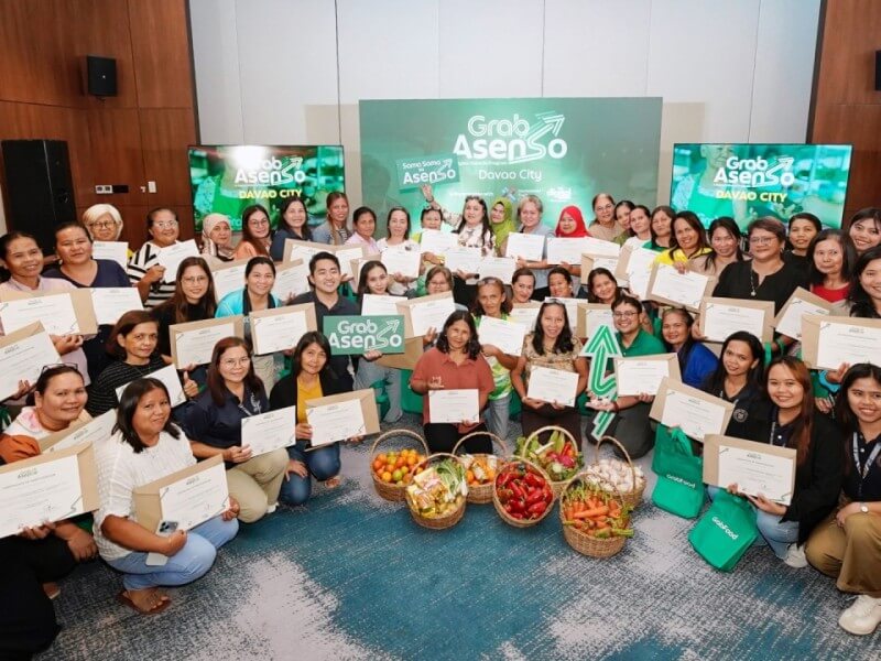 Women farmer-entrepreneurs from the Rural Improvement Club (RIC) Davao City Federation Inc. took part in learning modules on AI 101 for small businesses, branding strategy, product photography, and digital business profile optimization facilitated by Digitalization Business Advisor from ITC-Digital PINAS.| Contributed photo&nbsp; (Click to view full image)