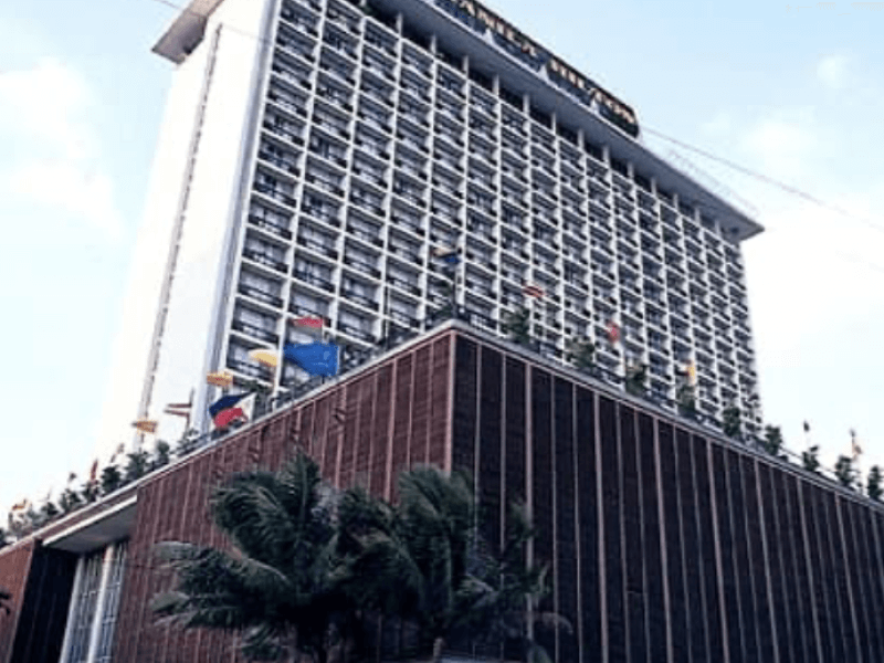 The Hilton Manila, shown here in its 1960s prime, was one of Manila’s most glamorous hotels near Rizal Park./Image from the ​Memories of Old Manila & ​Beyond Facebook account 