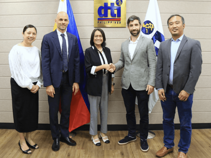 ​From Left: IFC Senior Investment Officer Aileen Zarate, IFC Country Manager for the Philippines Jean-Marc Arbogast, DTI Undersecretary Blesila Lantayona, First Circle CEO Patrick Lynch, First Circle Vice President Benedict Carandang./Photo from IFC 