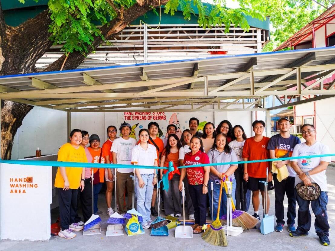 ING Hubs Philippines employees volunteer in the construction of a new washing area at DANES, helping enhance school facilities and promote better hygiene for students and teachers.| Contributed photo